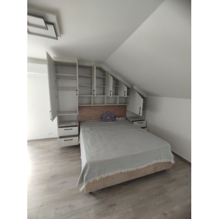 Mobilier dormitor pentru mansardă pentru tavan înclinat A-93